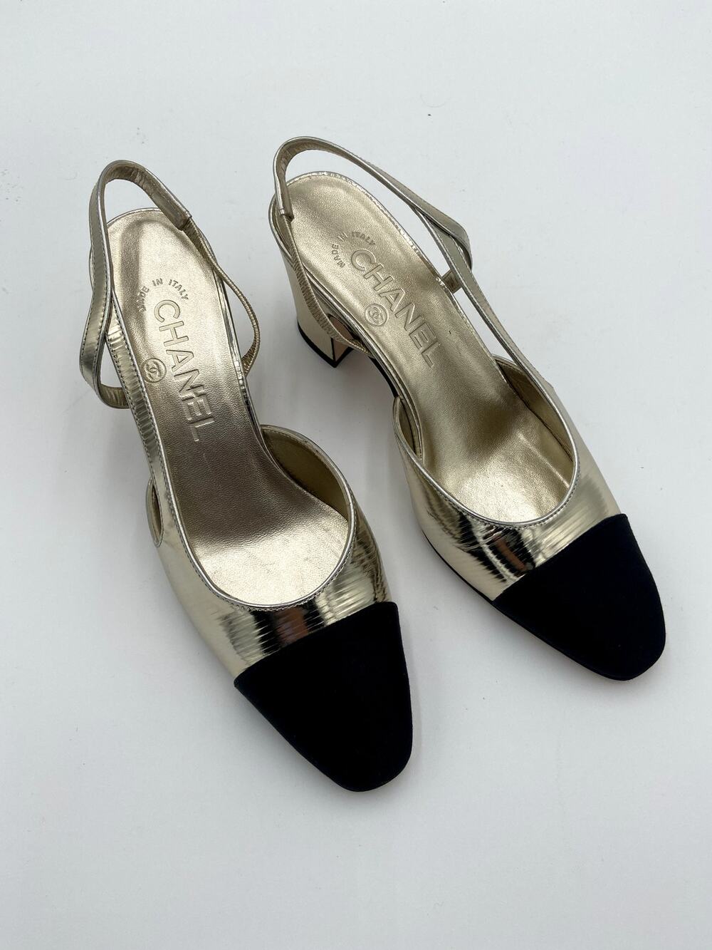 Chanel Cap Toe Slingbacks Pumps Heels size 35